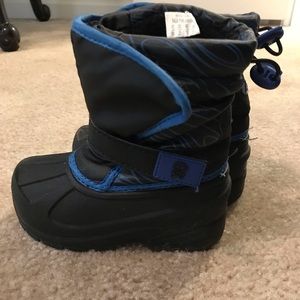 Toddler boys snow boots